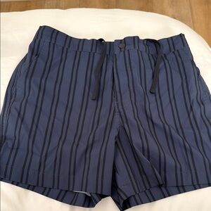Abercrombie & Fitch Men s Swim- Navy